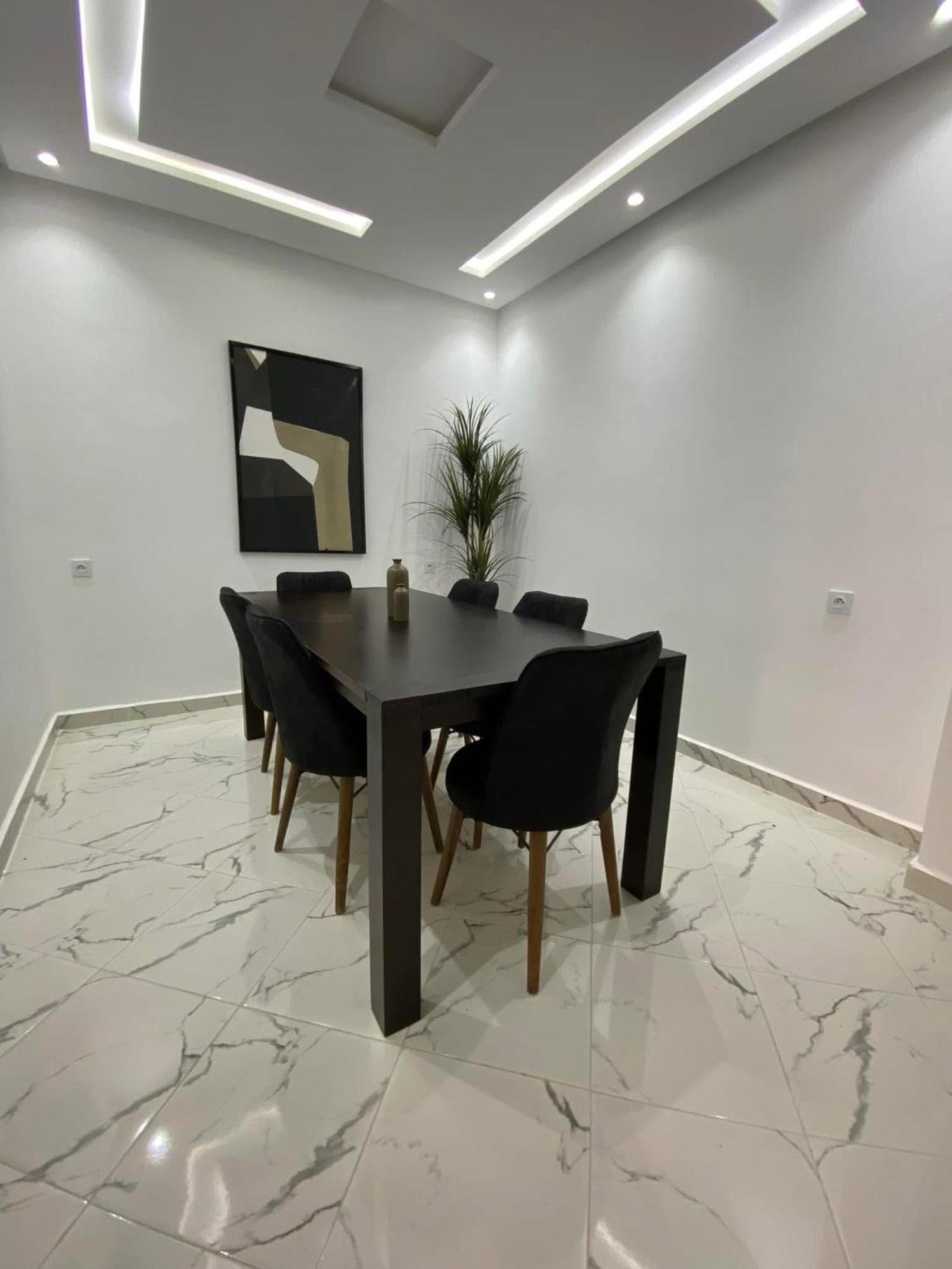 Apartment Luxueux , Batiment Reserve Aux Voyageurs Tanger